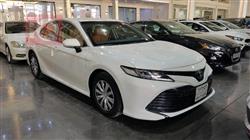 تۆیۆتا کامری